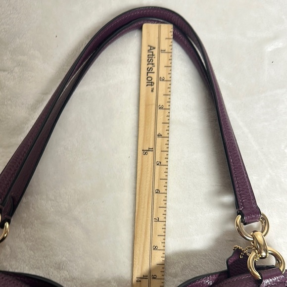 Coach Hallie Shoulder Bag Refined pebble leather Boysenberry Purple / Gold - Picture 10 of 16